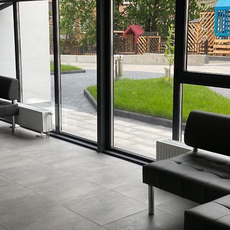Люкс Апартаменти В Центрі Міста ,Жк Театральний Rivne Kültér fotó