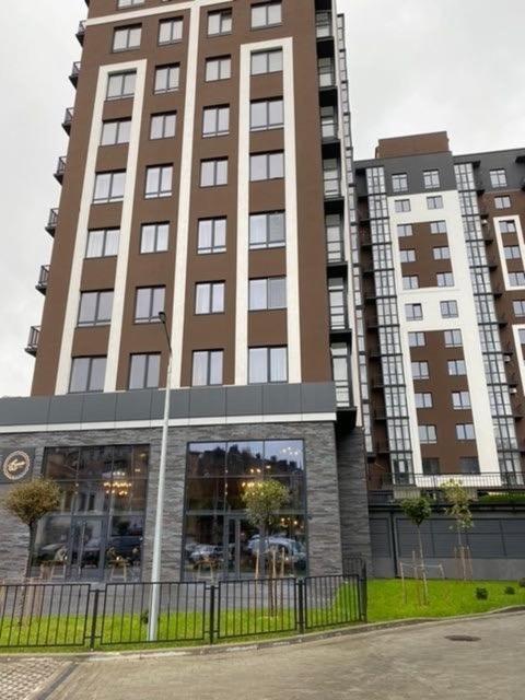 Люкс Апартаменти В Центрі Міста ,Жк Театральний Rivne Kültér fotó