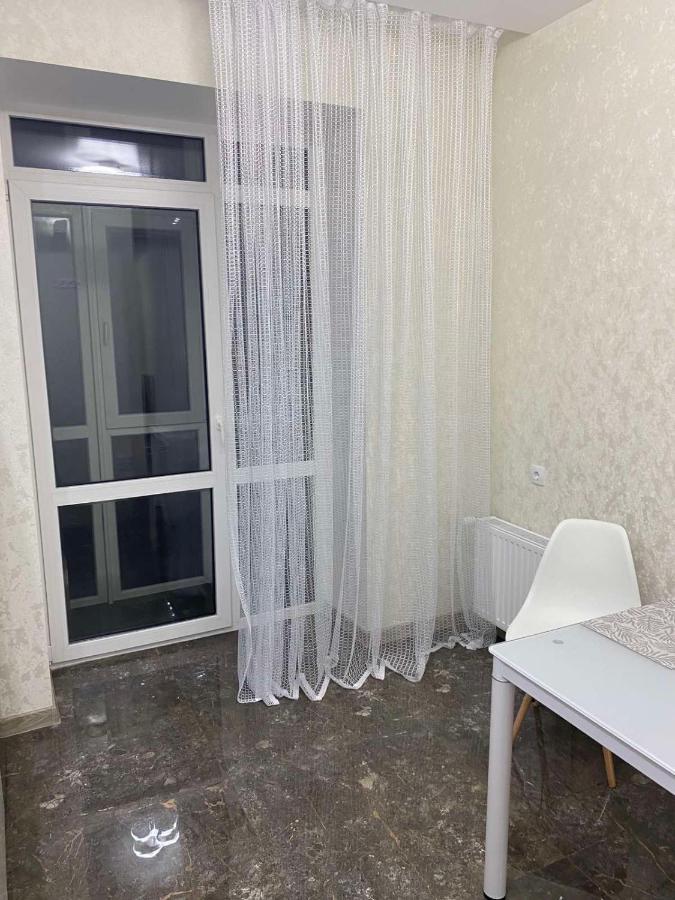 Люкс Апартаменти В Центрі Міста ,Жк Театральний Rivne Kültér fotó