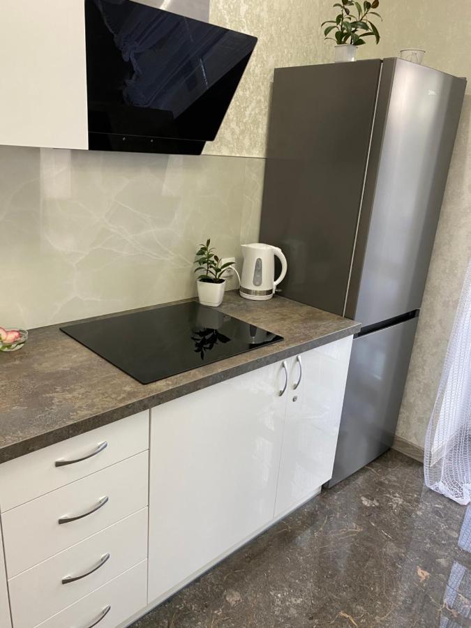 Люкс Апартаменти В Центрі Міста ,Жк Театральний Rivne Kültér fotó
